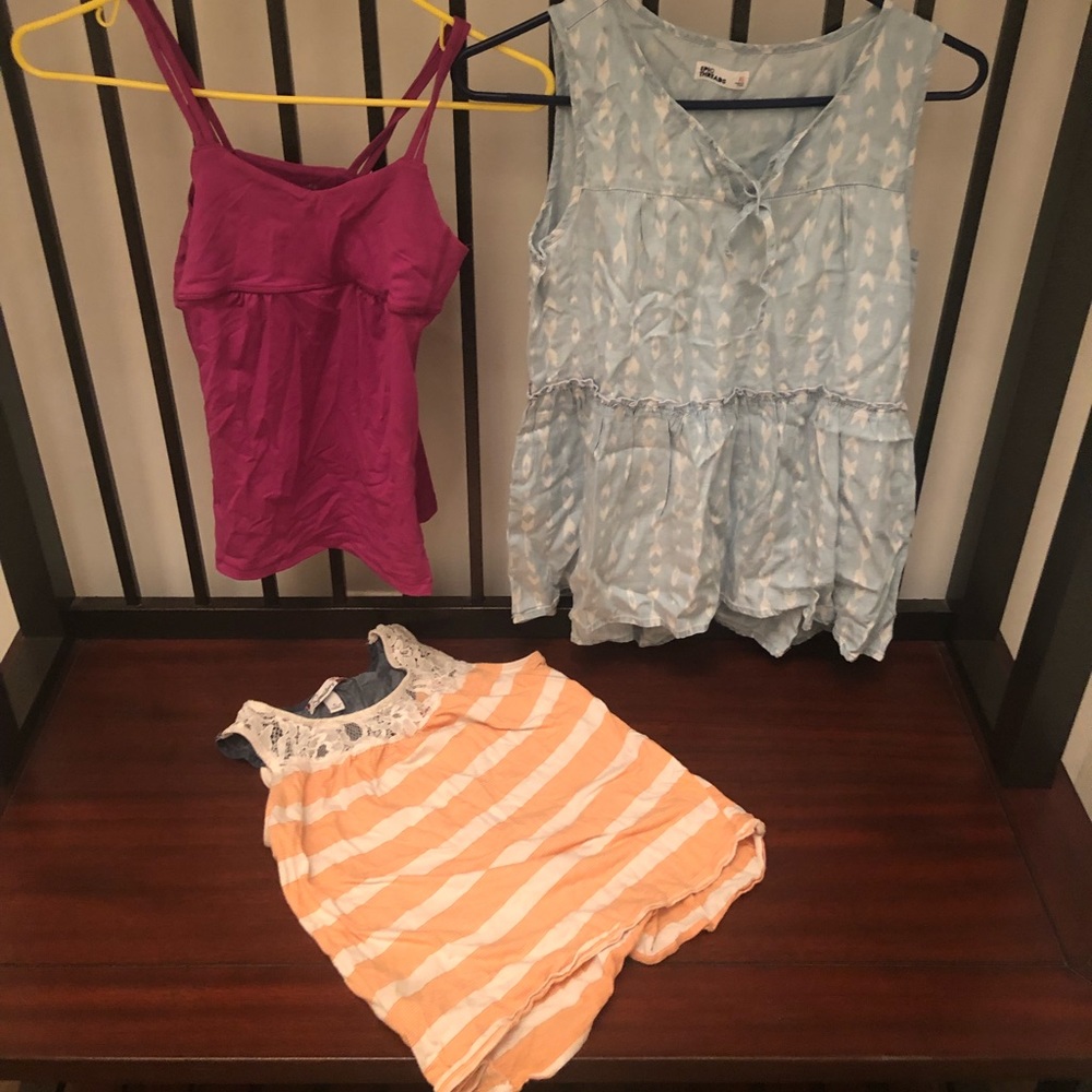 **Girls tank tops - 3 in the lot